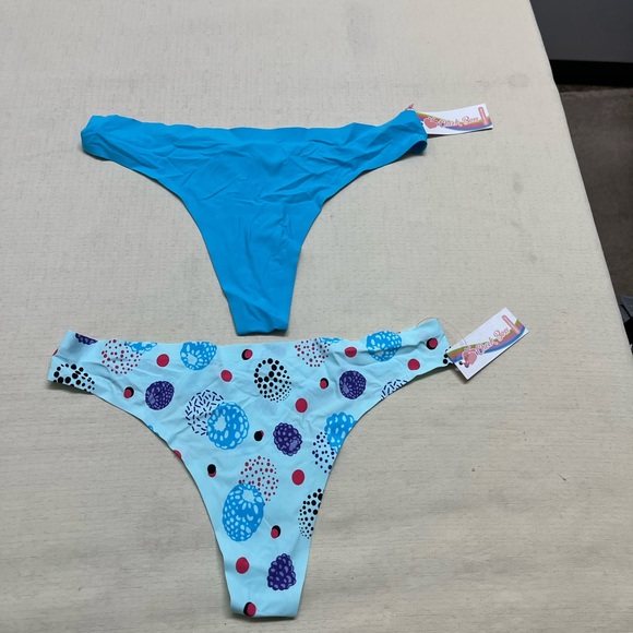 NWT Cheek Boss M lot of 2 thongs (2) - Picture 2 of 8